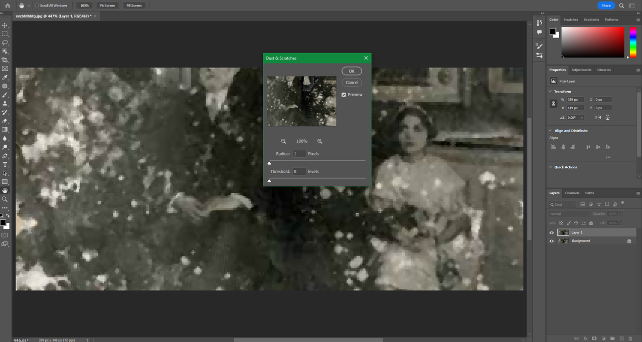 change Radius and Threshold for Dust & Scratches in Photoshop