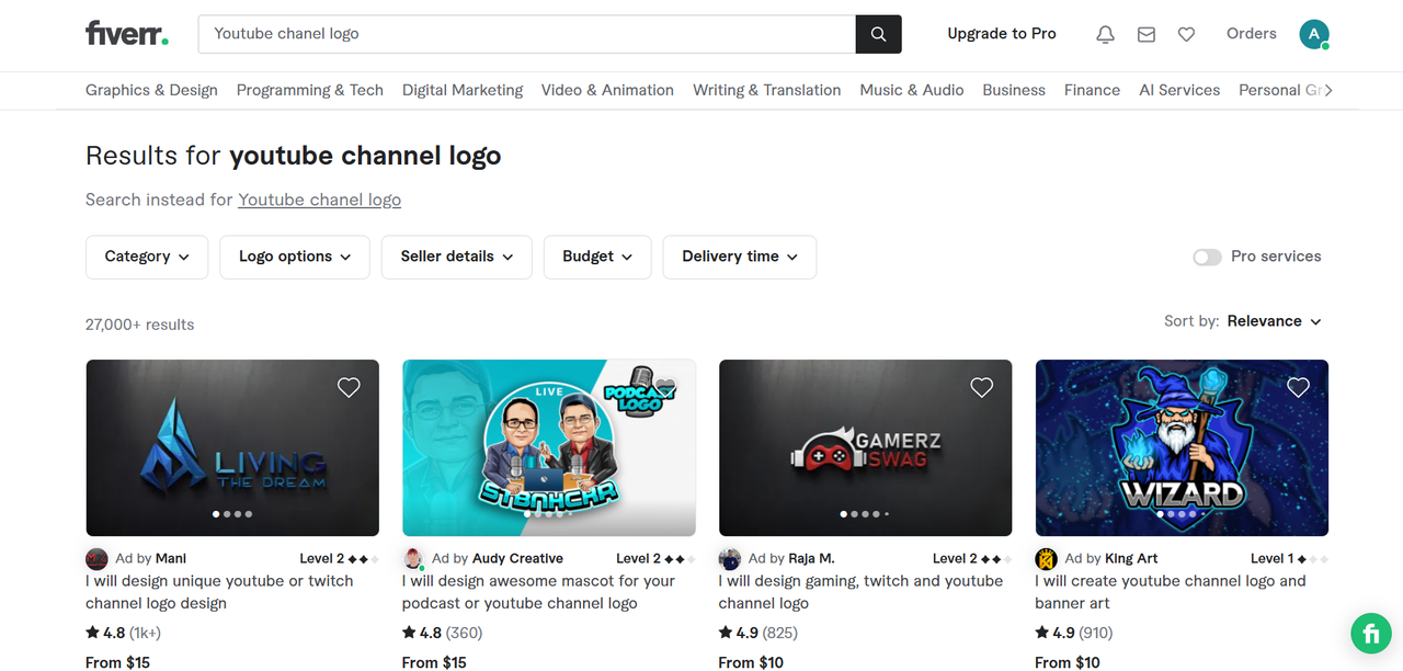 Varios diseñadores disponibles en Fiverr