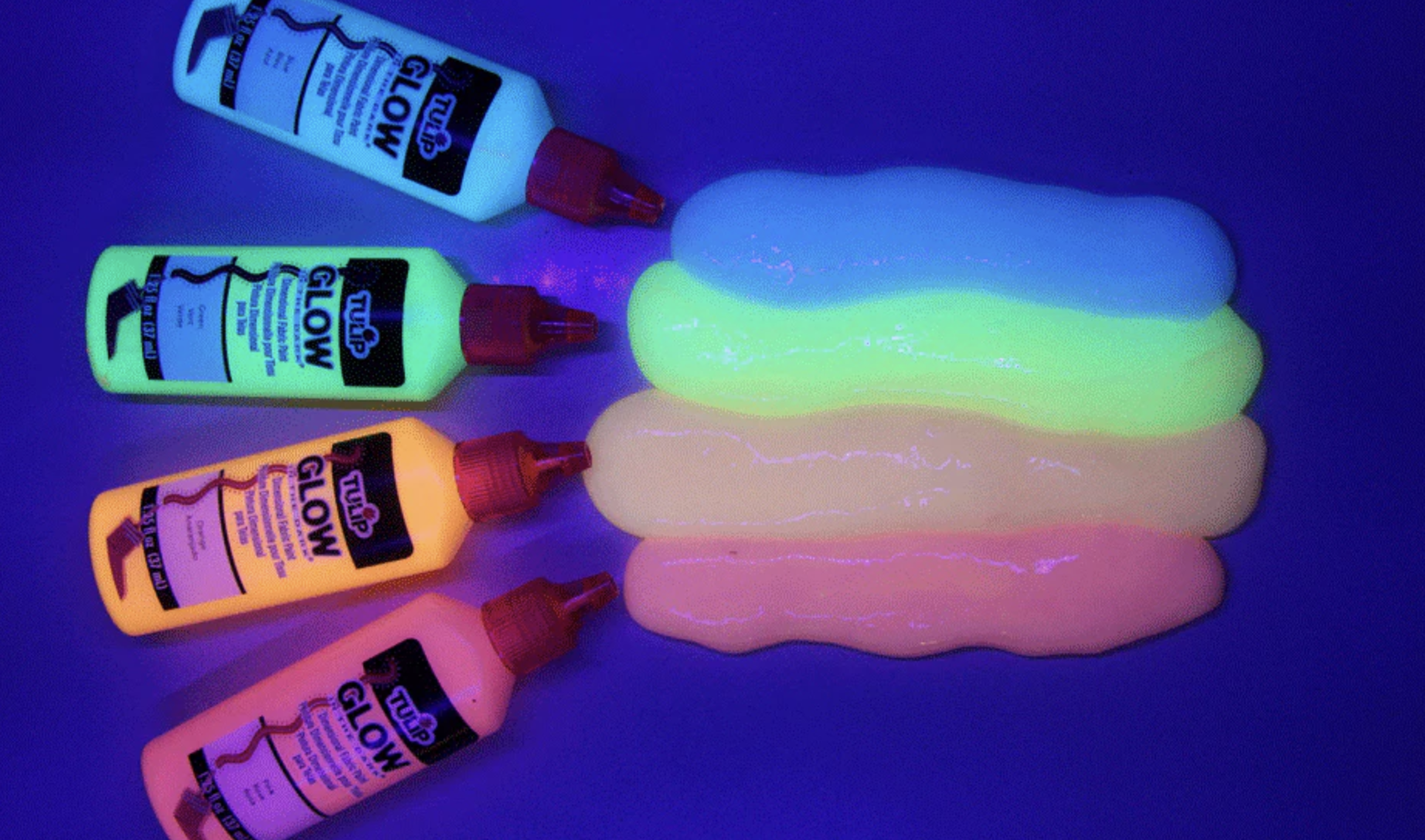 Schleimarten, die in ASMR shorts-Glow-in-the-dark vorkommen